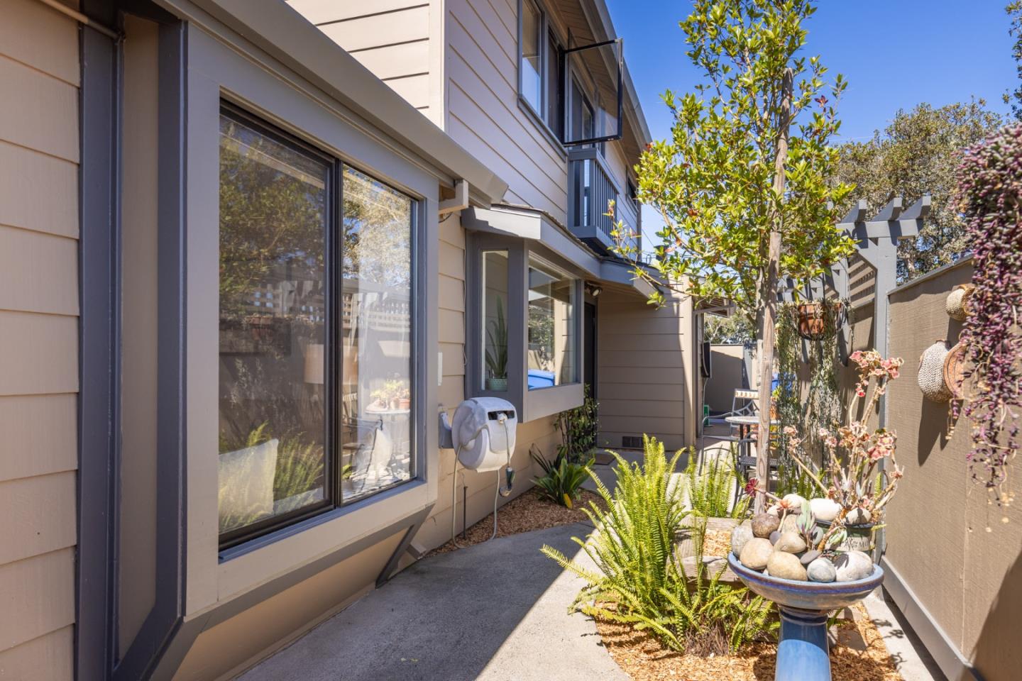 Detail Gallery Image 51 of 55 For 301 Euclid Ave, Monterey,  CA 93940 - 6 Beds | 4 Baths