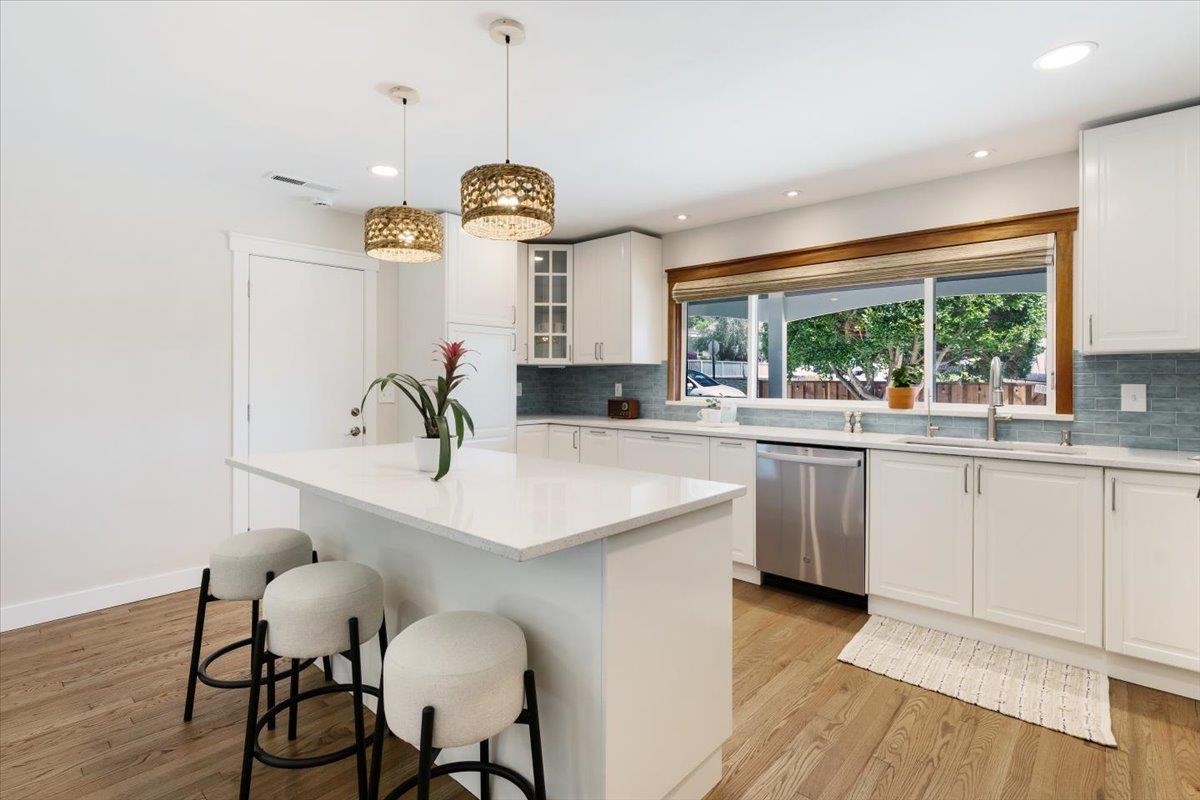 Detail Gallery Image 16 of 52 For 806 Clubhouse Dr, Aptos,  CA 95003 - 4 Beds | 3 Baths