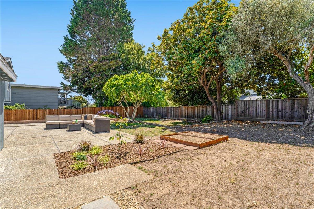Detail Gallery Image 38 of 52 For 806 Clubhouse Dr, Aptos,  CA 95003 - 4 Beds | 3 Baths