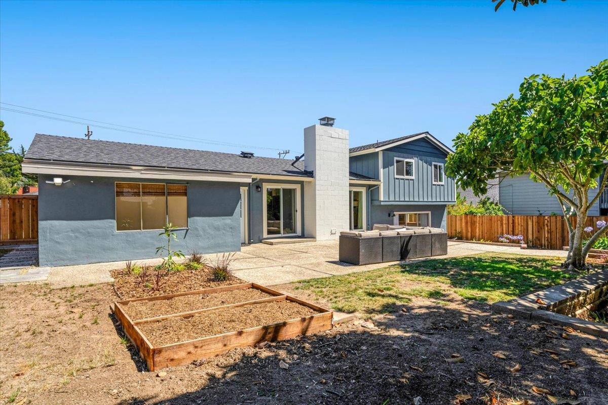 Detail Gallery Image 40 of 52 For 806 Clubhouse Dr, Aptos,  CA 95003 - 4 Beds | 3 Baths
