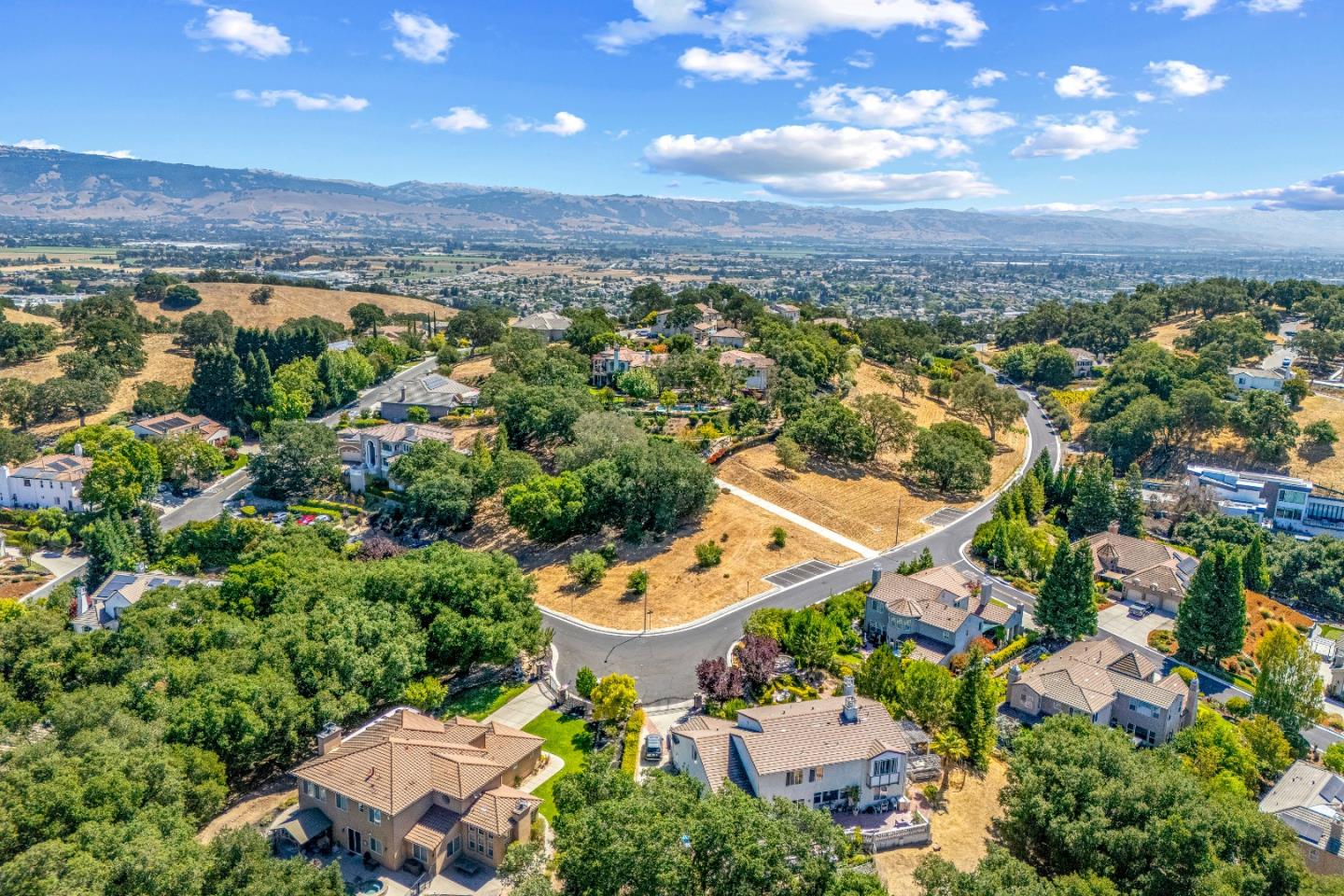 Detail Gallery Image 11 of 19 For 2393 Banyan St, Gilroy,  CA 95020 - – Beds | – Baths