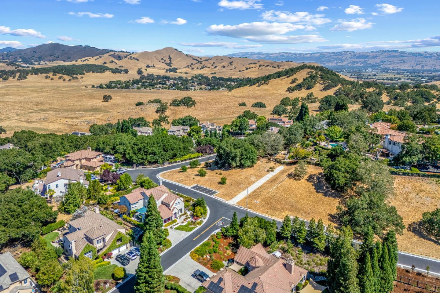 Detail Gallery Image 12 of 19 For 2393 Banyan St, Gilroy,  CA 95020 - – Beds | – Baths