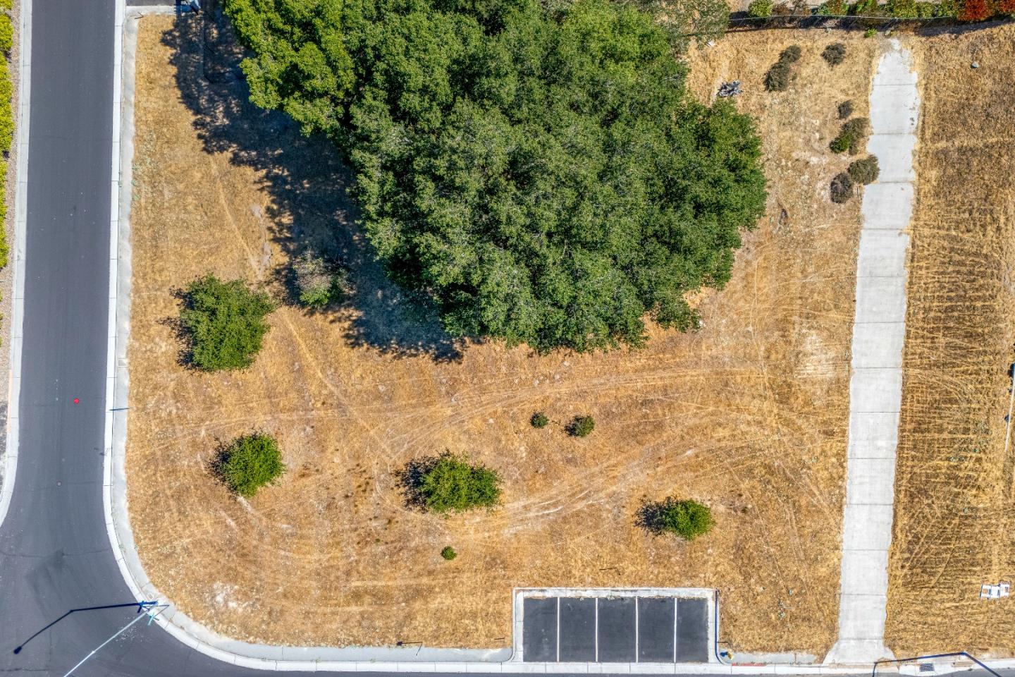 Detail Gallery Image 13 of 19 For 2393 Banyan St, Gilroy,  CA 95020 - – Beds | – Baths