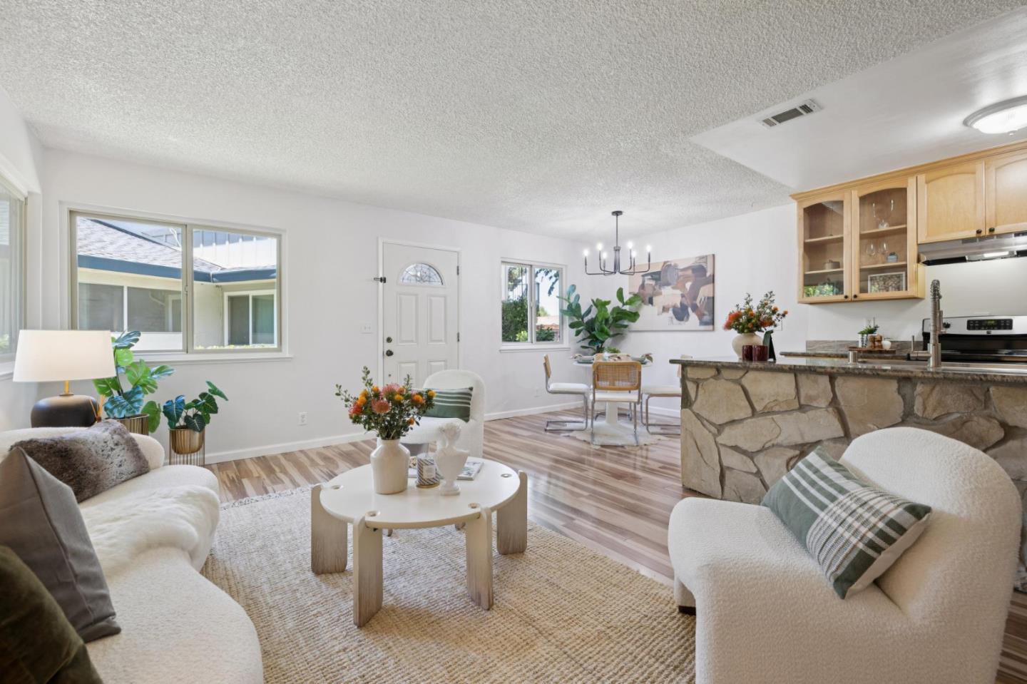Detail Gallery Image 7 of 18 For 390 N 1st St #2,  Campbell,  CA 95008 - 2 Beds | 1 Baths