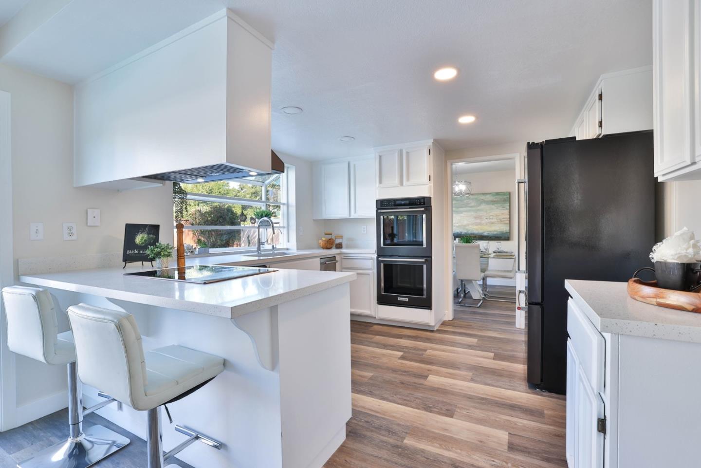 Detail Gallery Image 5 of 16 For 101 Ross Creek Ct, Los Gatos,  CA 95032 - 4 Beds | 2/1 Baths