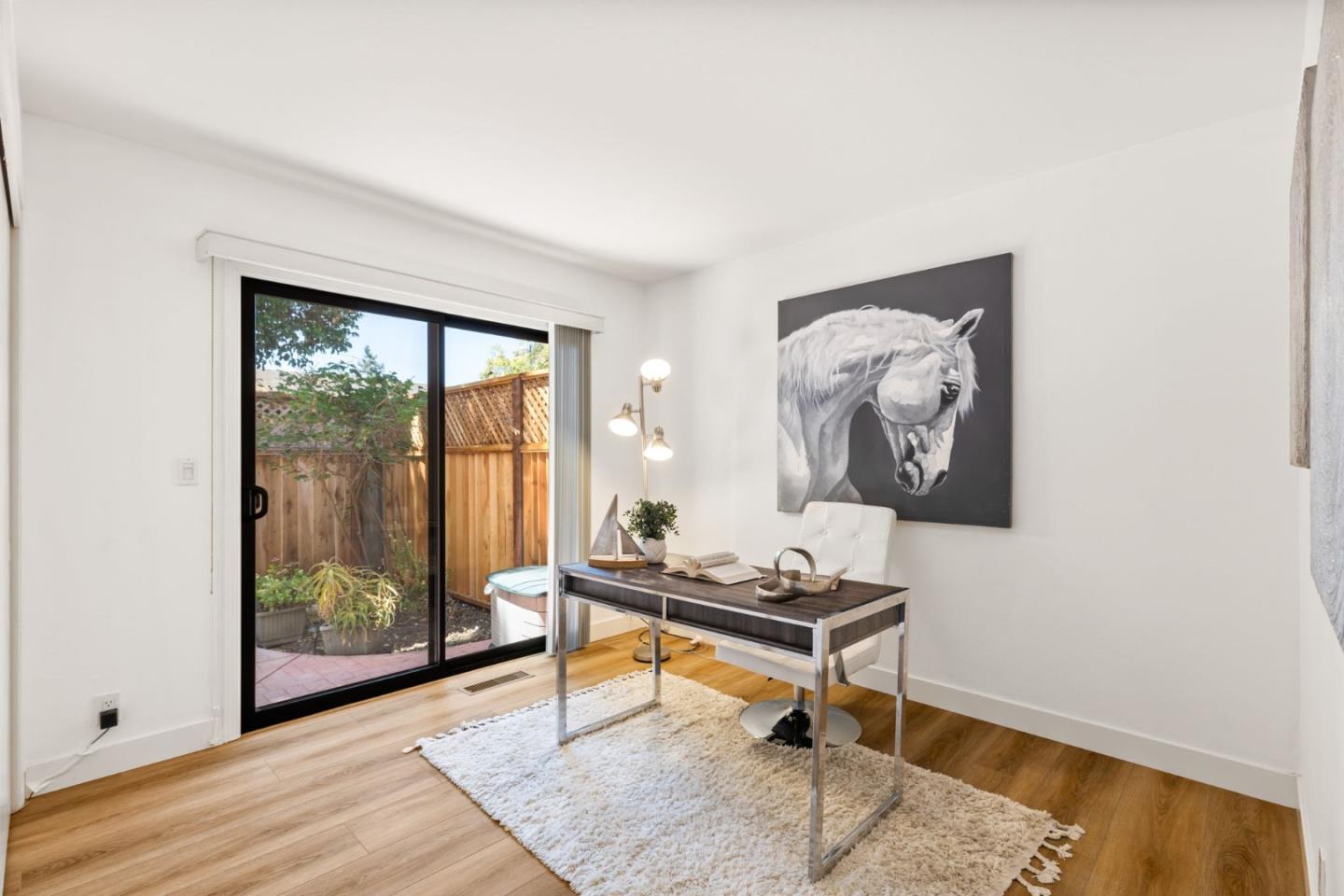 Detail Gallery Image 14 of 29 For 1993 Plymouth St #11,  Mountain View,  CA 94043 - 3 Beds | 2/1 Baths