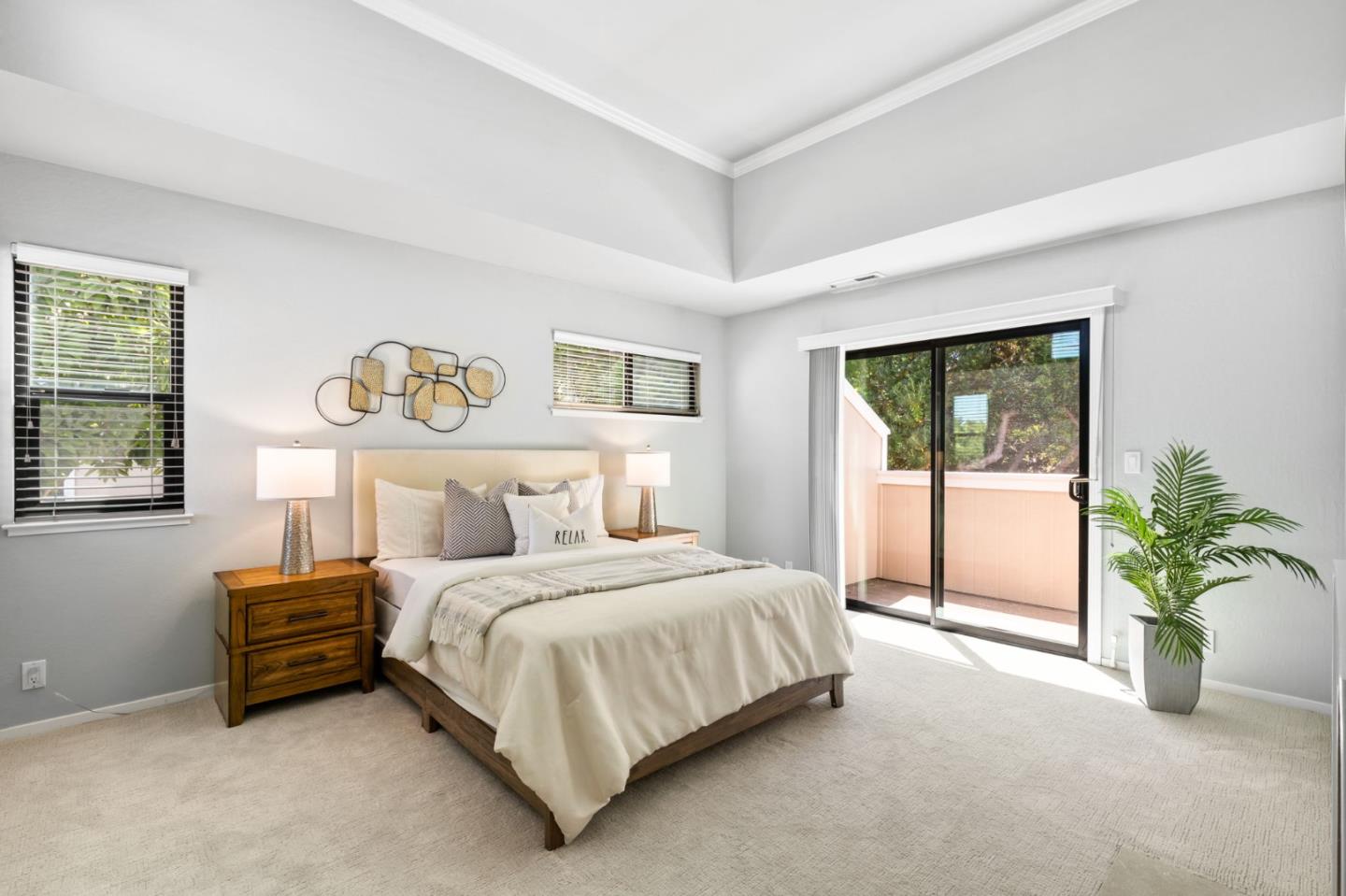 Detail Gallery Image 19 of 29 For 1993 Plymouth St #11,  Mountain View,  CA 94043 - 3 Beds | 2/1 Baths