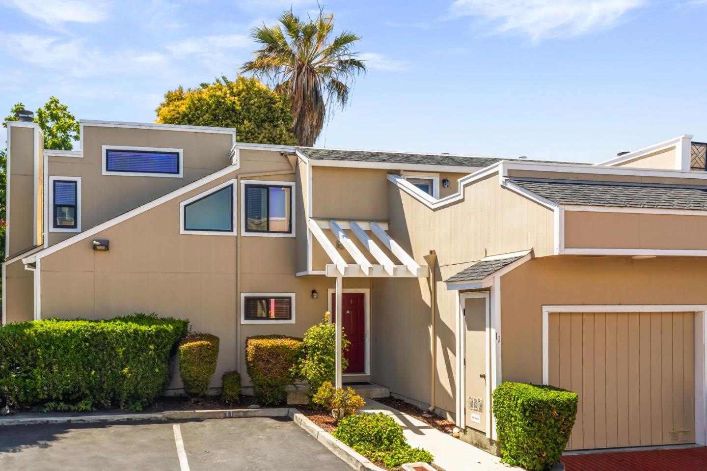 Detail Gallery Image 27 of 29 For 1993 Plymouth St #11,  Mountain View,  CA 94043 - 3 Beds | 2/1 Baths