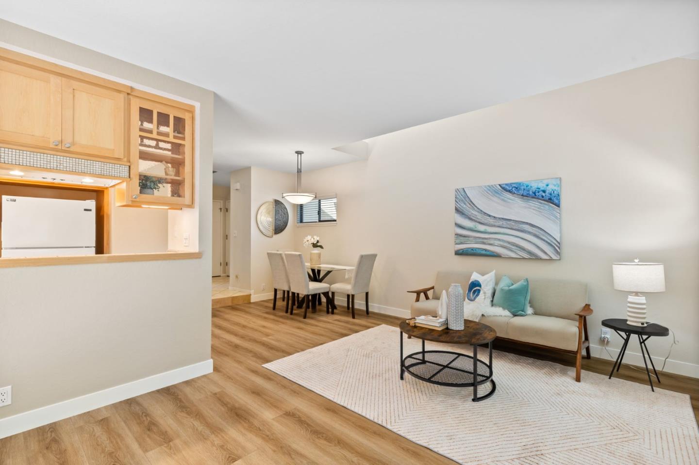 Detail Gallery Image 8 of 29 For 1993 Plymouth St #11,  Mountain View,  CA 94043 - 3 Beds | 2/1 Baths