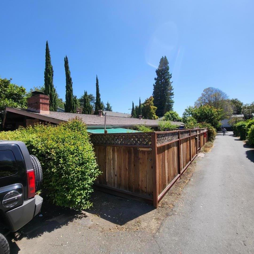 Detail Gallery Image 4 of 14 For 1914 Cooley Ave, East Palo Alto,  CA 94303 - – Beds | – Baths