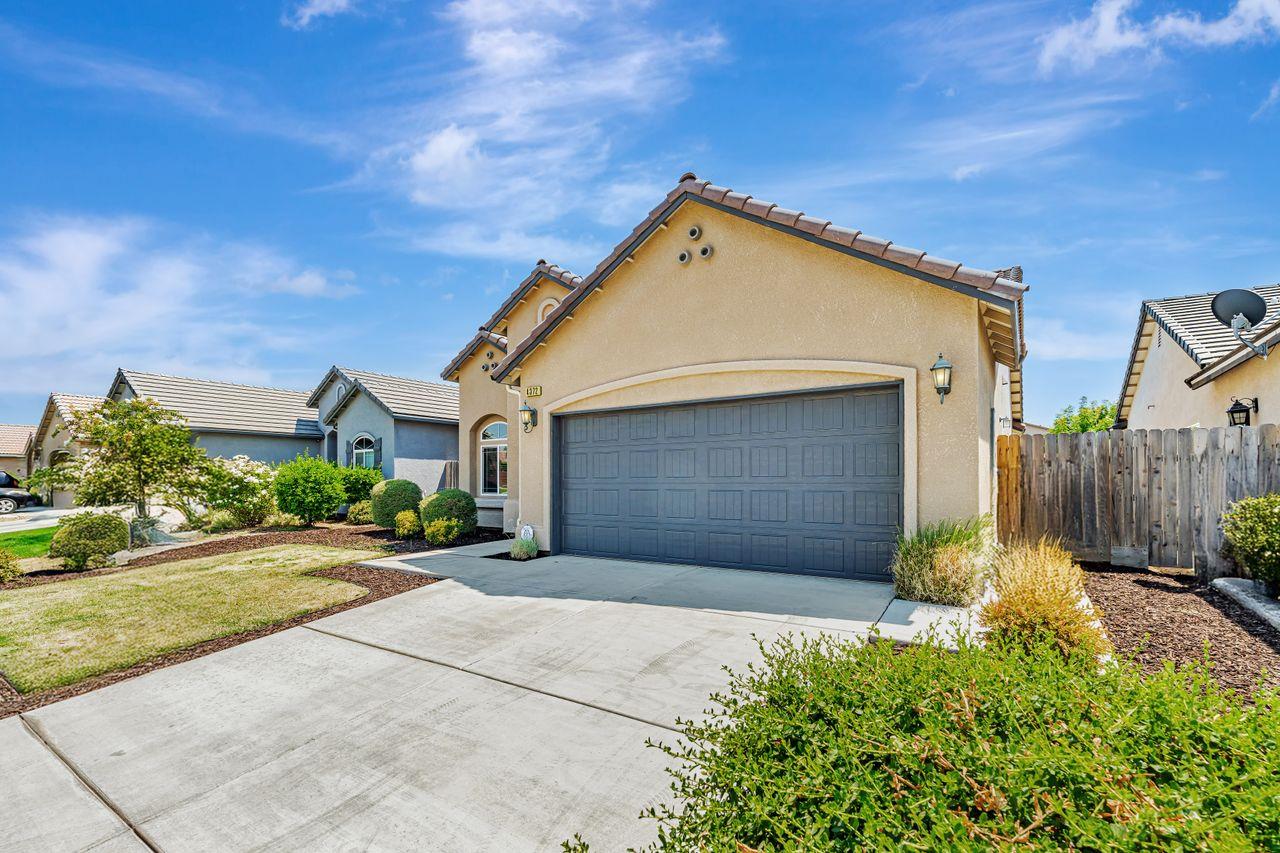 Detail Gallery Image 3 of 27 For 4372 Wickson Pl, Merced,  CA 95348 - 3 Beds | 2 Baths