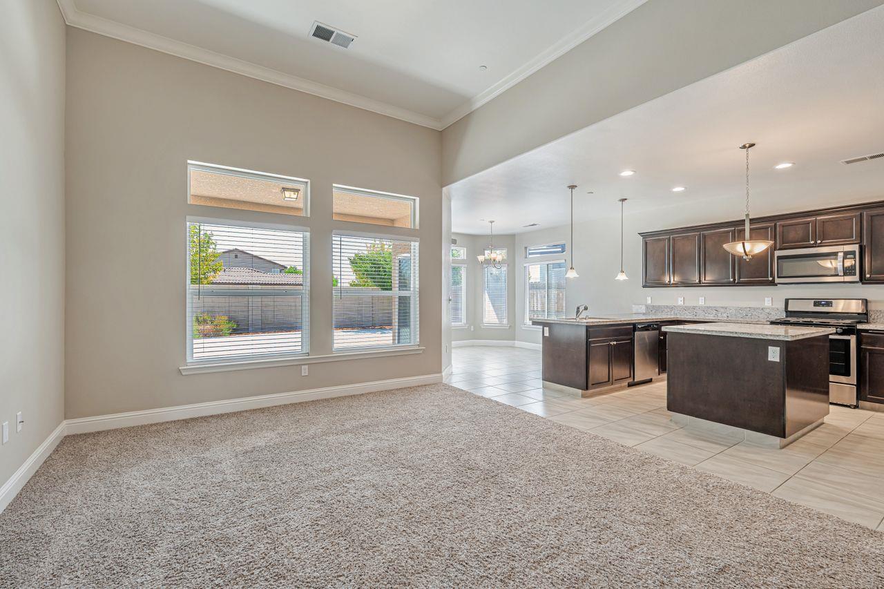 Detail Gallery Image 9 of 27 For 4372 Wickson Pl, Merced,  CA 95348 - 3 Beds | 2 Baths