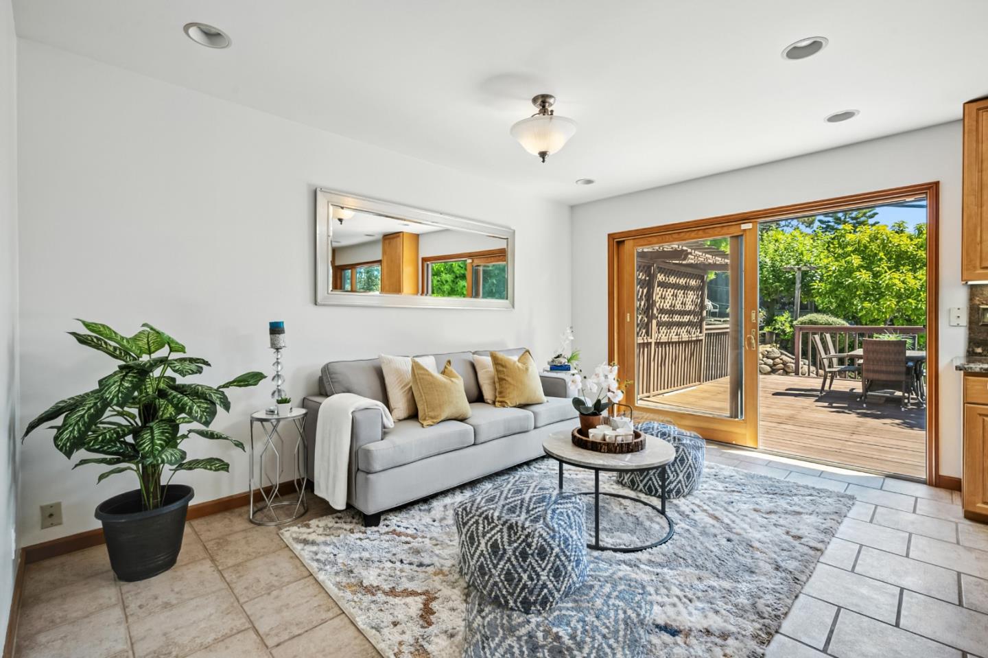 Detail Gallery Image 8 of 35 For 580 Madison Ave, San Bruno,  CA 94066 - 3 Beds | 2 Baths