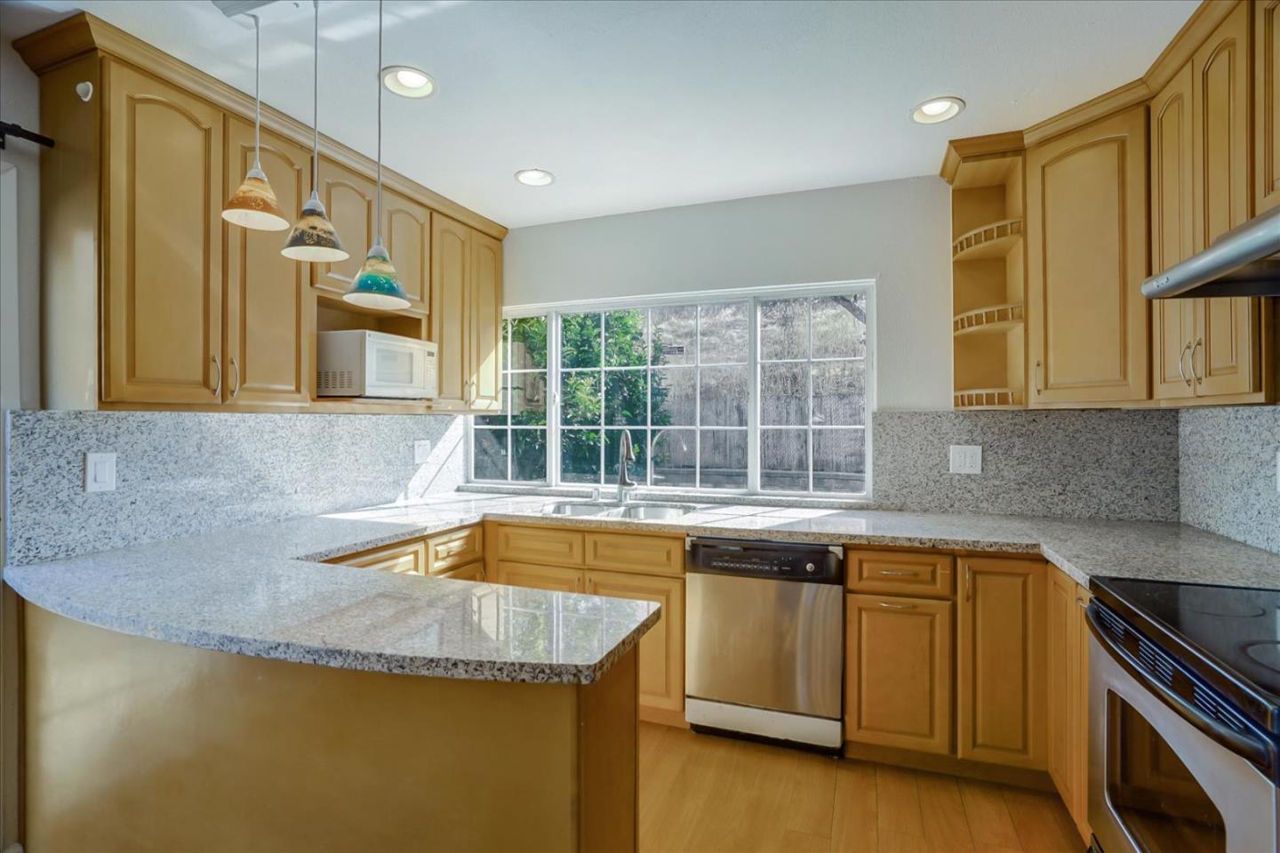 Detail Gallery Image 15 of 47 For 47450 Cholla St, Fremont,  CA 94539 - 5 Beds | 3 Baths