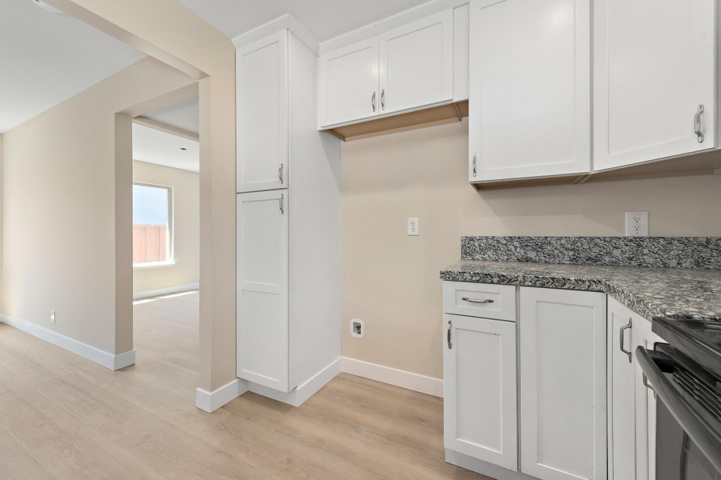 Detail Gallery Image 10 of 27 For 474 Sequoia Dr, Sunnyvale,  CA 94086 - 3 Beds | 2 Baths