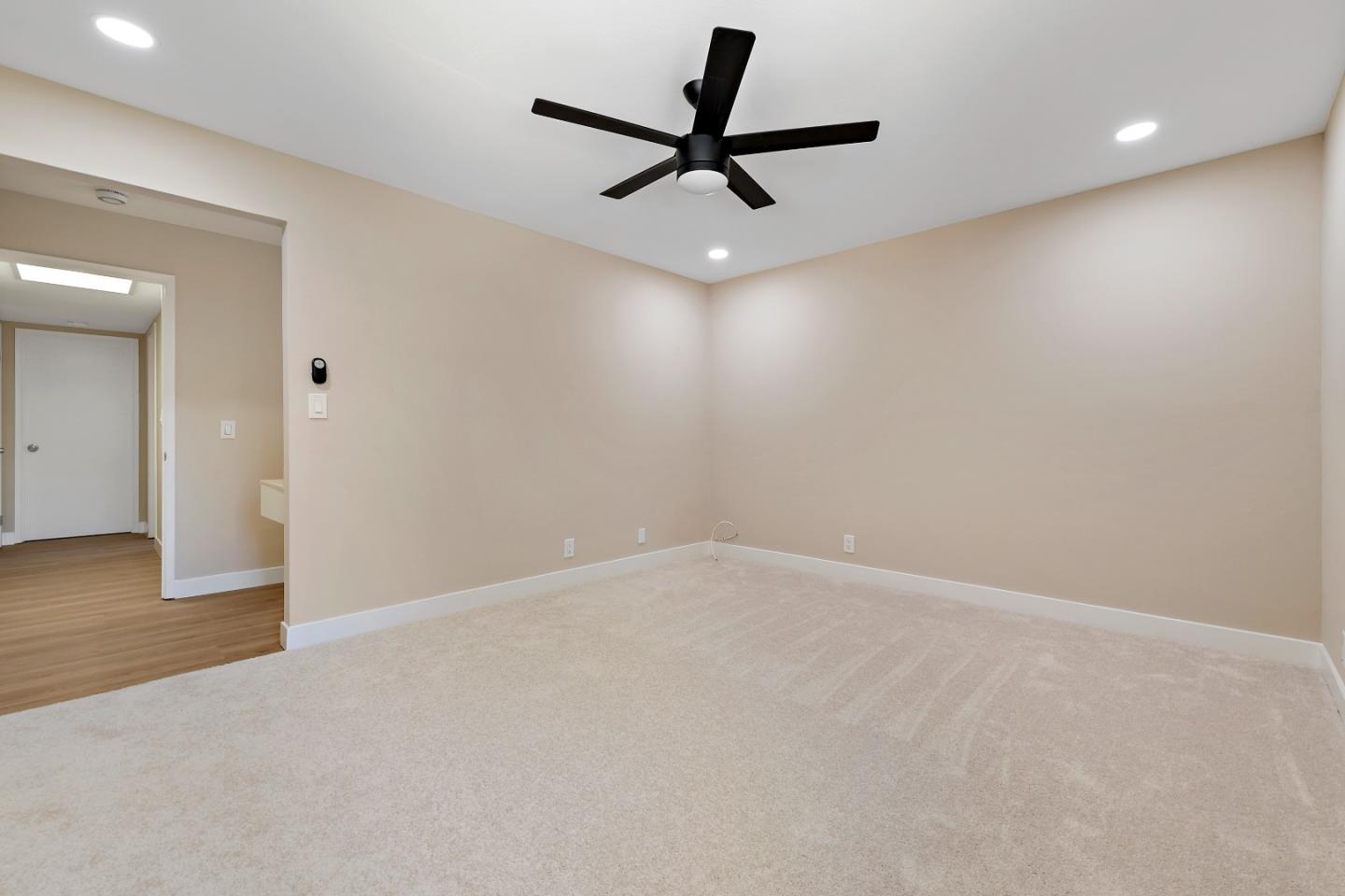 Detail Gallery Image 18 of 27 For 474 Sequoia Dr, Sunnyvale,  CA 94086 - 3 Beds | 2 Baths