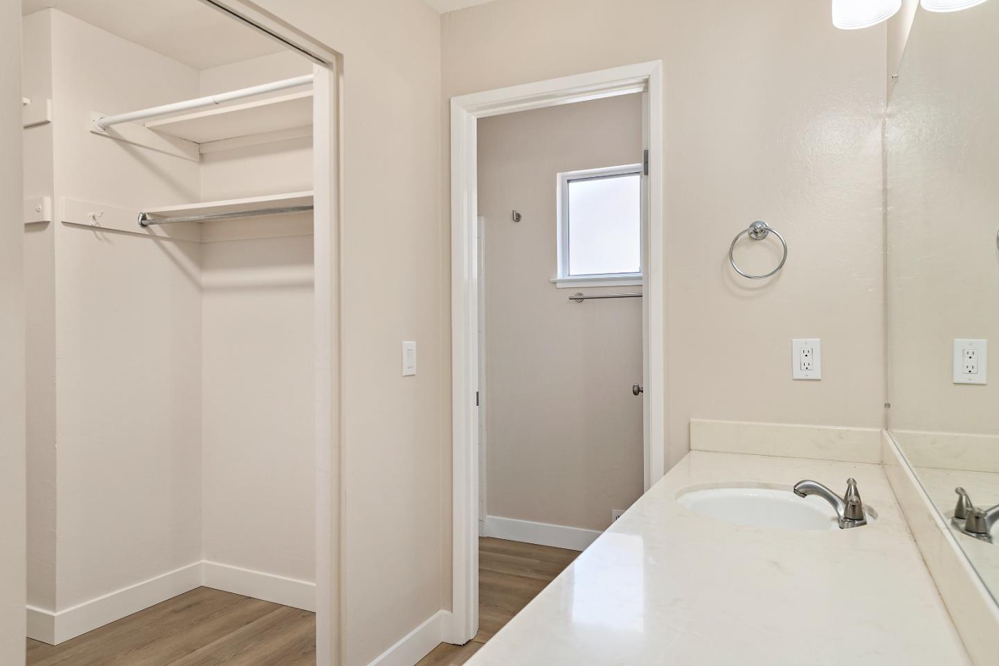 Detail Gallery Image 20 of 27 For 474 Sequoia Dr, Sunnyvale,  CA 94086 - 3 Beds | 2 Baths