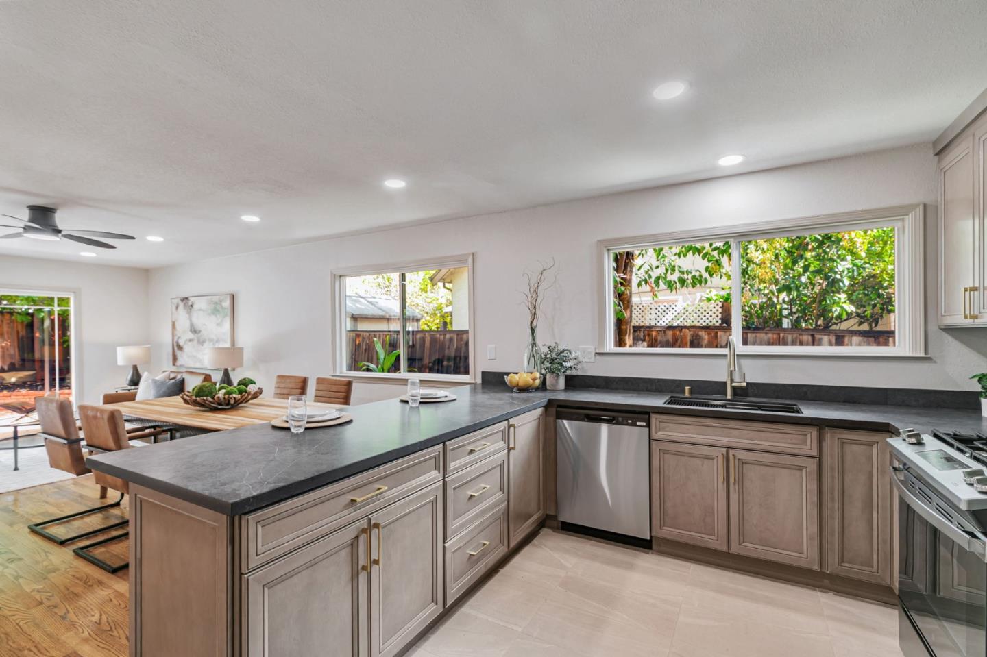 Detail Gallery Image 10 of 31 For 773 Heflin St, Milpitas,  CA 95035 - 3 Beds | 2 Baths