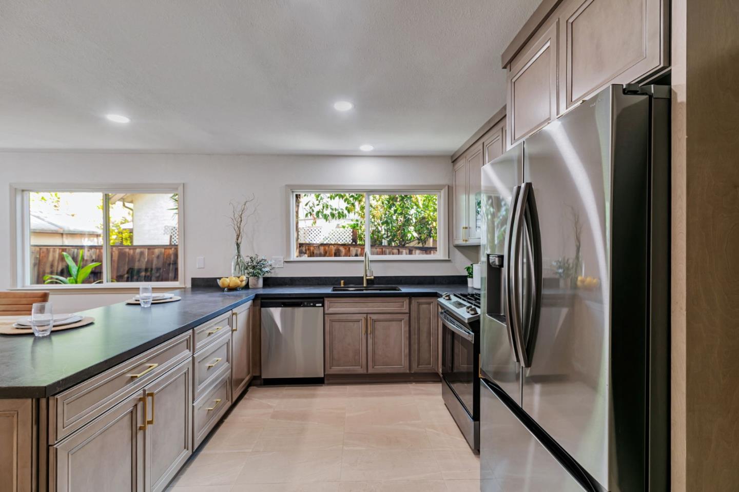 Detail Gallery Image 9 of 31 For 773 Heflin St, Milpitas,  CA 95035 - 3 Beds | 2 Baths