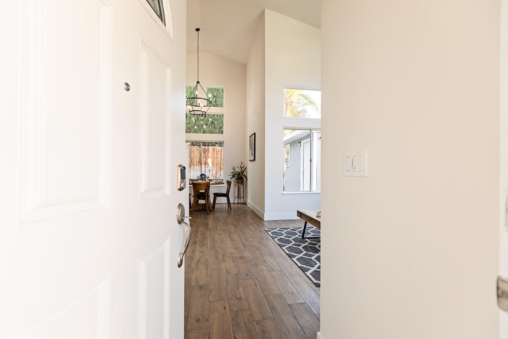 Detail Gallery Image 7 of 39 For 520 Wagtail Dr, Tracy,  CA 95376 - 3 Beds | 2/1 Baths
