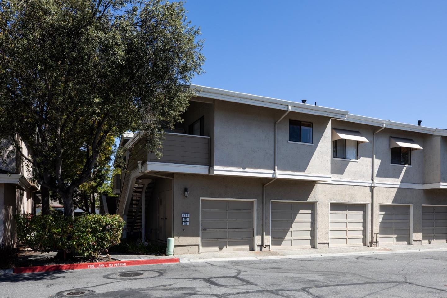 Detail Gallery Image 11 of 17 For 212 Albacore Ln, Foster City,  CA 94404 - 2 Beds | 2 Baths