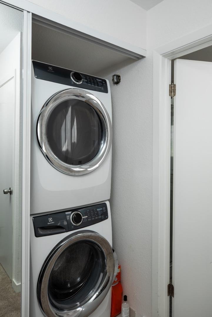 Detail Gallery Image 9 of 17 For 212 Albacore Ln, Foster City,  CA 94404 - 2 Beds | 2 Baths