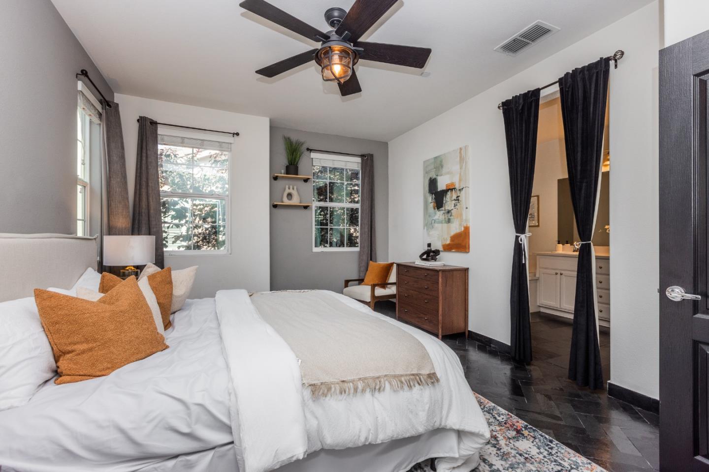 Detail Gallery Image 13 of 28 For 1591 Glenn St, Hayward,  CA 94545 - 3 Beds | 2/1 Baths