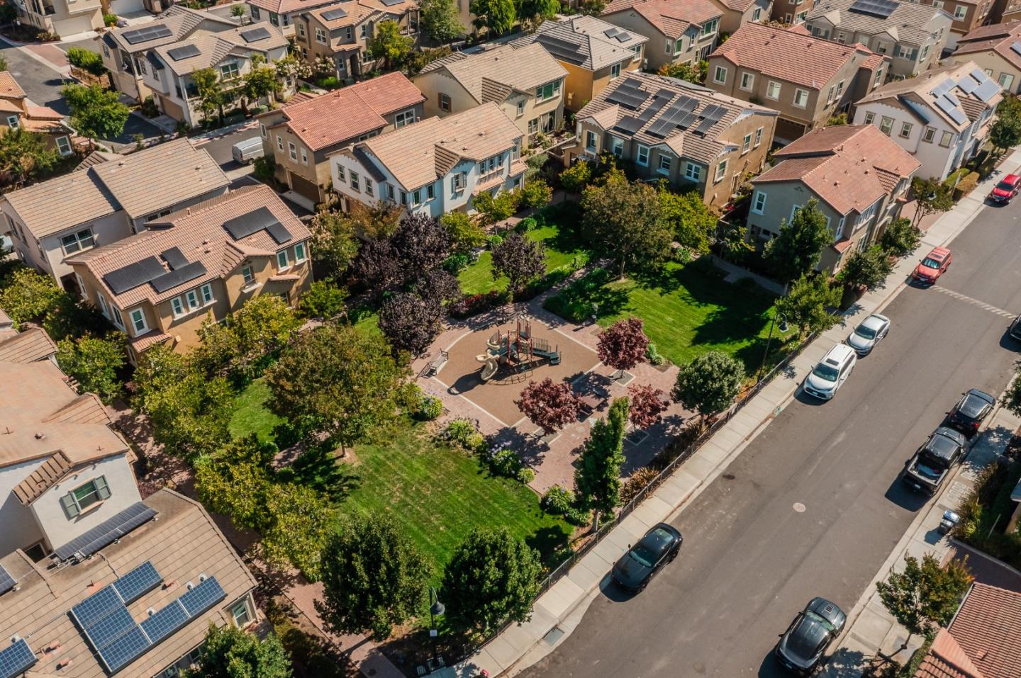 Detail Gallery Image 27 of 28 For 1591 Glenn St, Hayward,  CA 94545 - 3 Beds | 2/1 Baths