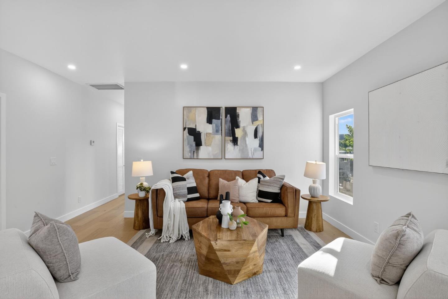 Detail Gallery Image 11 of 37 For 1285 Vine St, San Jose,  CA 95110 - 3 Beds | 2 Baths