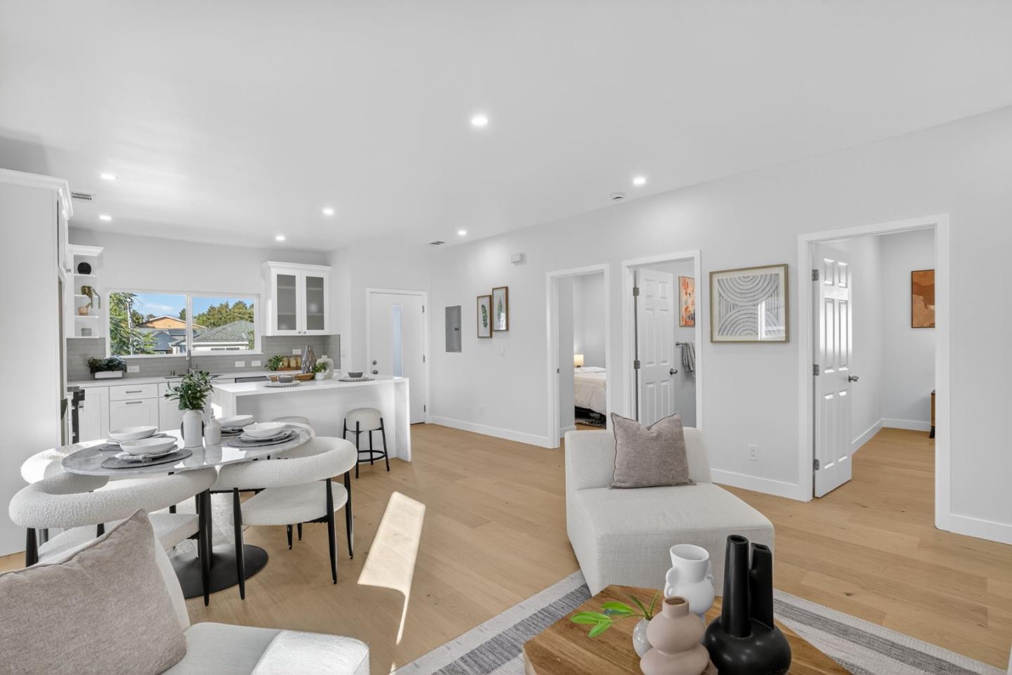 Detail Gallery Image 8 of 37 For 1285 Vine St, San Jose,  CA 95110 - 3 Beds | 2 Baths