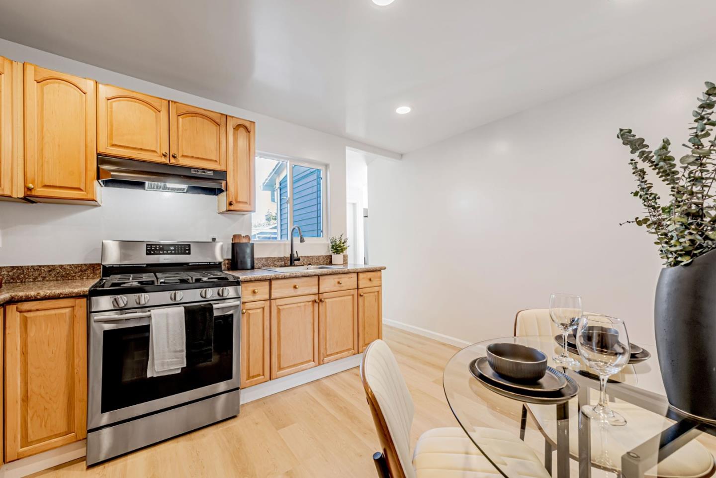 Detail Gallery Image 19 of 38 For 714 Tilton Ave, San Mateo,  CA 94401 - 3 Beds | 2 Baths