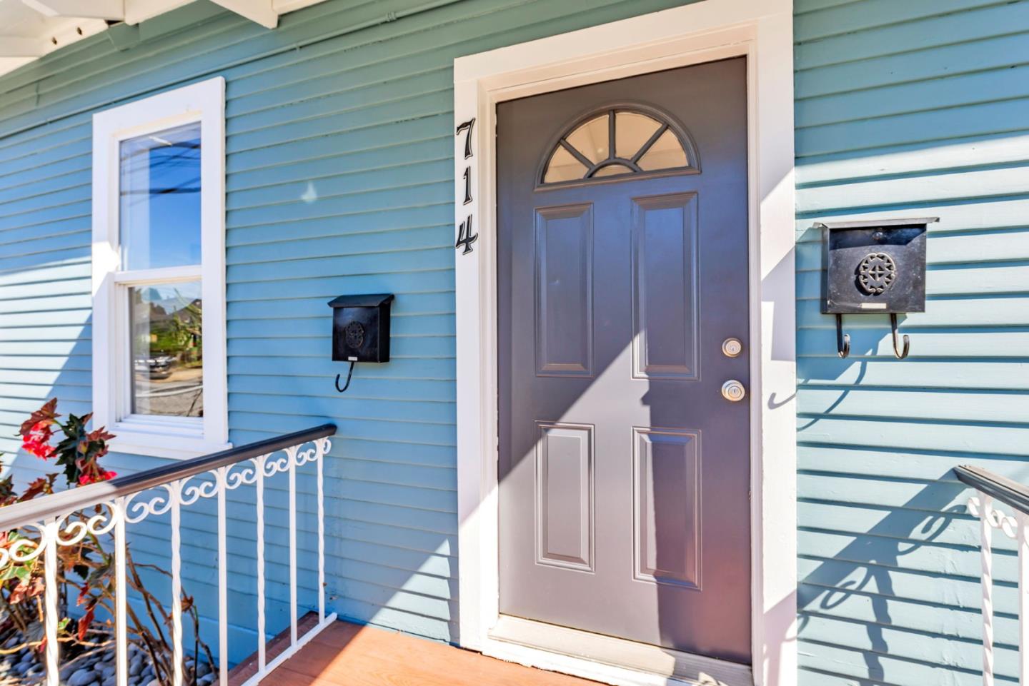 Detail Gallery Image 4 of 38 For 714 Tilton Ave, San Mateo,  CA 94401 - 3 Beds | 2 Baths
