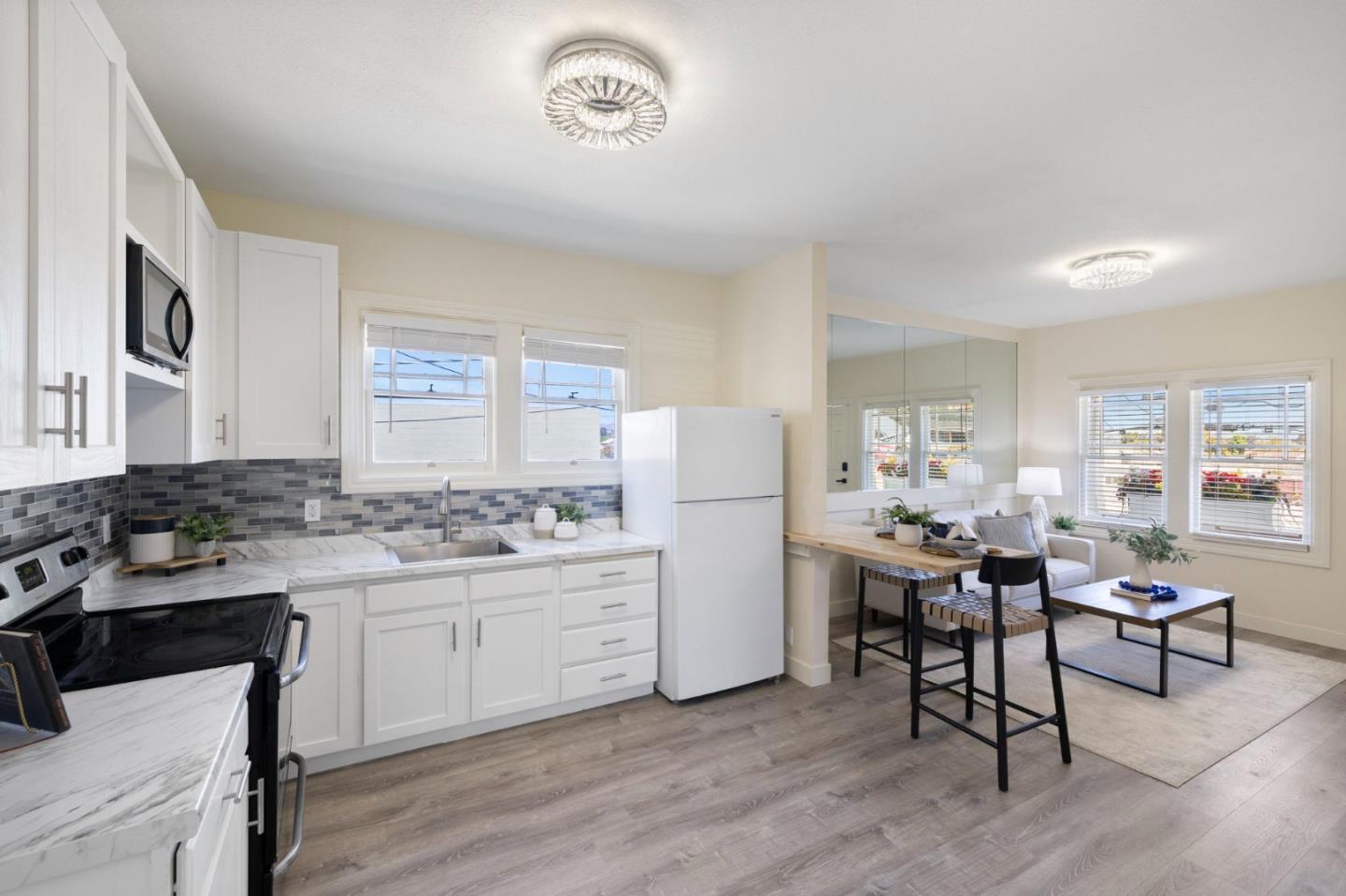 Detail Gallery Image 16 of 45 For 133 Serra Ave, Millbrae,  CA 94030 - 3 Beds | 2/1 Baths