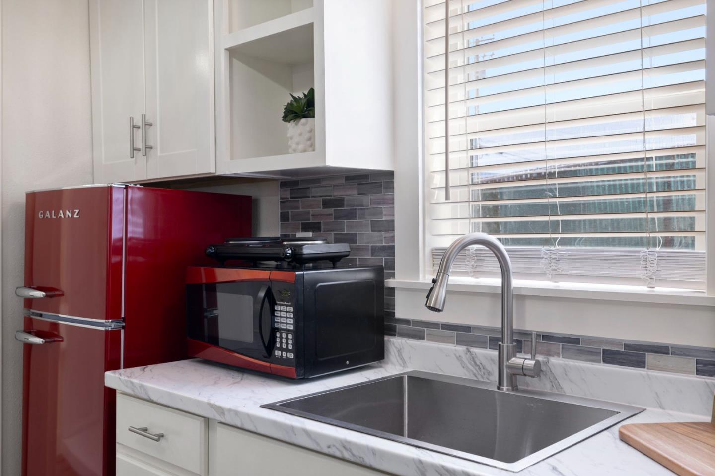 Detail Gallery Image 37 of 45 For 133 Serra Ave, Millbrae,  CA 94030 - 3 Beds | 2/1 Baths