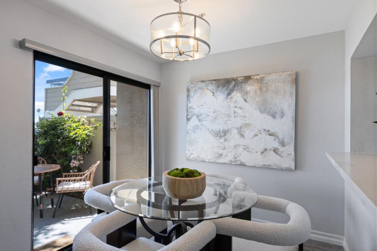 Detail Gallery Image 13 of 36 For 2285 Vista Del Mar, San Mateo,  CA 94404 - 2 Beds | 2/1 Baths