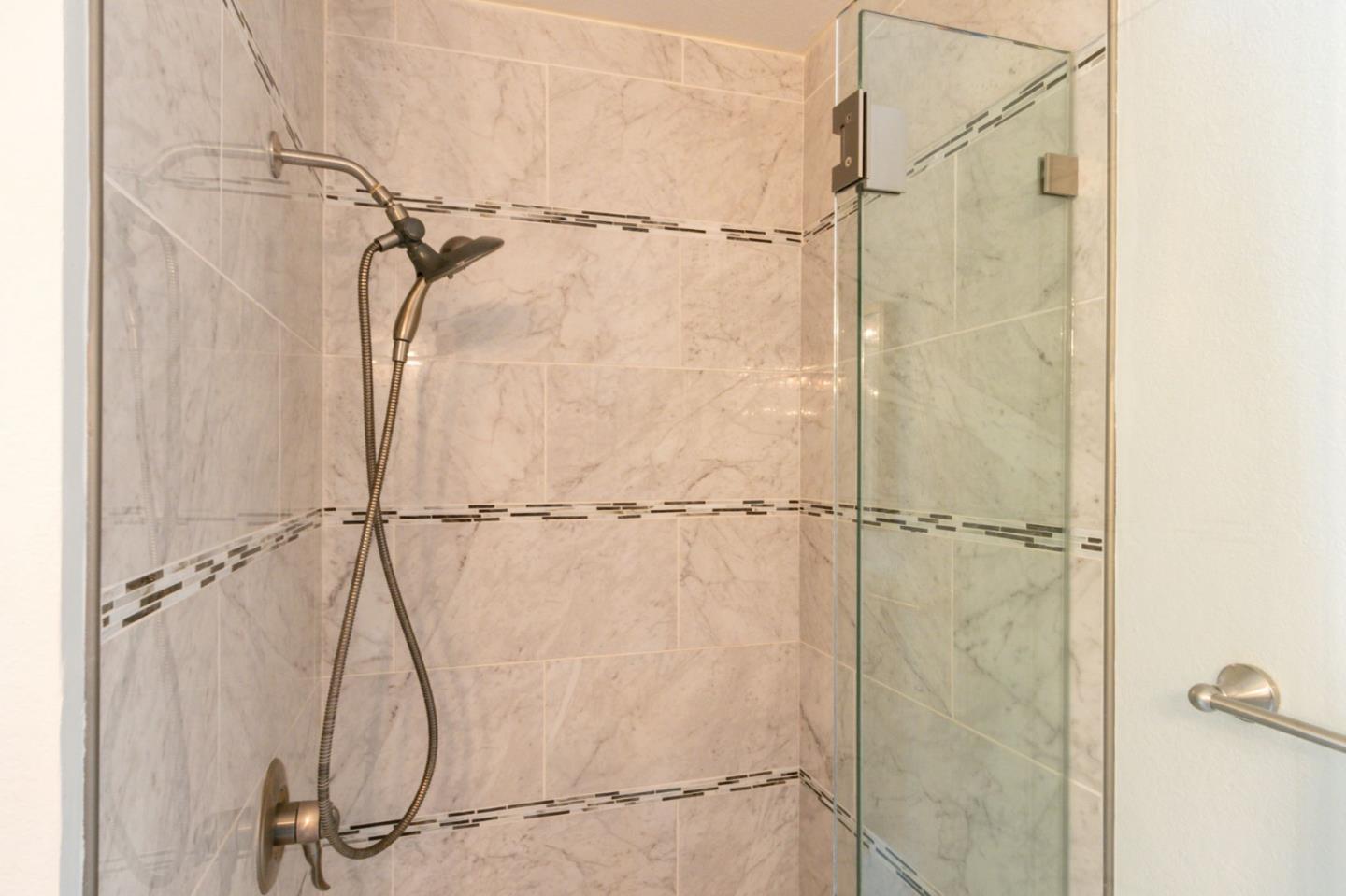 Detail Gallery Image 23 of 36 For 2285 Vista Del Mar, San Mateo,  CA 94404 - 2 Beds | 2/1 Baths