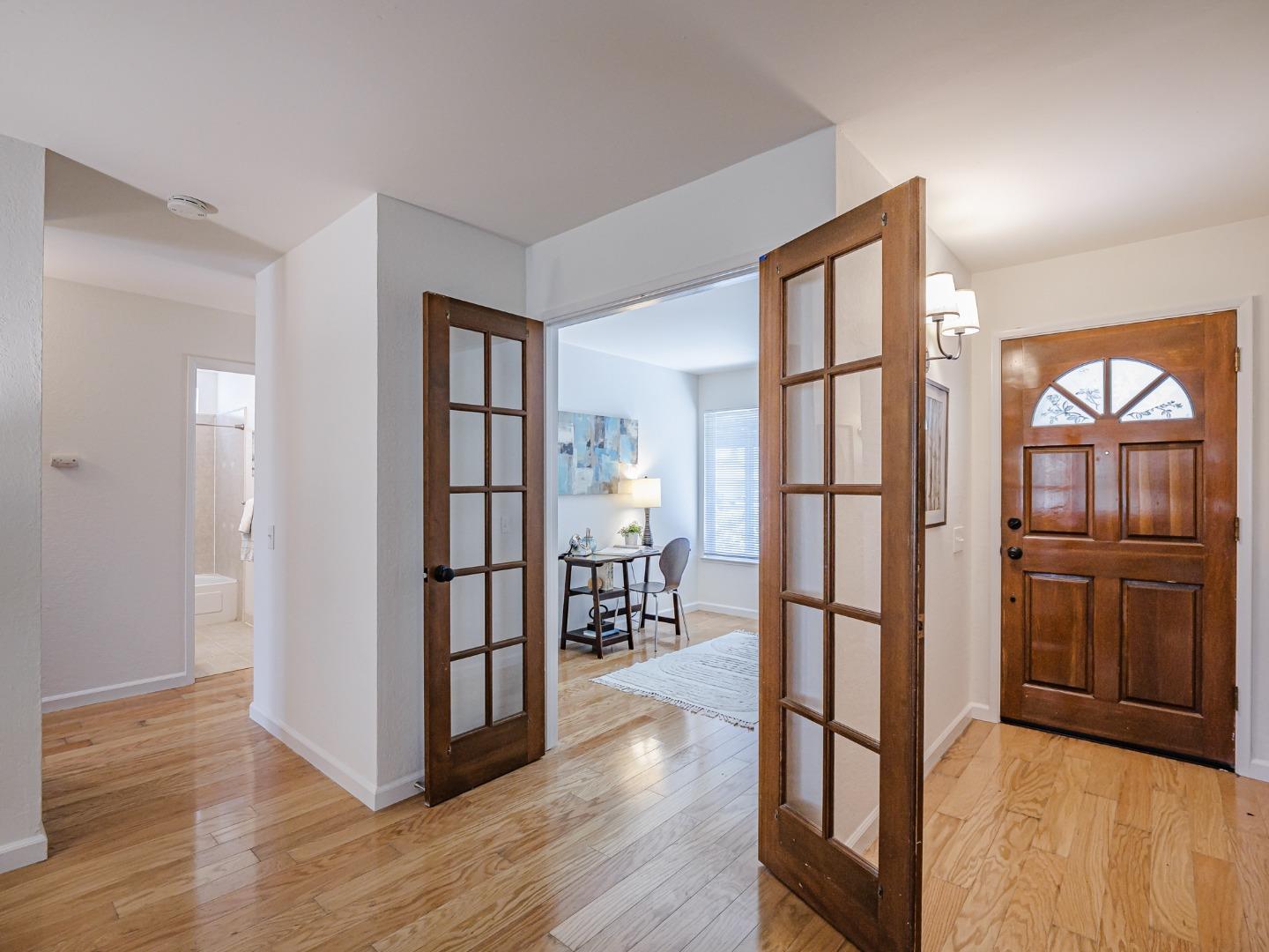 Detail Gallery Image 19 of 52 For 6055 Larchmont Ct, San Jose,  CA 95123 - 3 Beds | 2 Baths