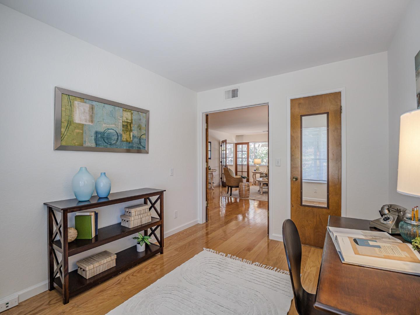 Detail Gallery Image 21 of 52 For 6055 Larchmont Ct, San Jose,  CA 95123 - 3 Beds | 2 Baths
