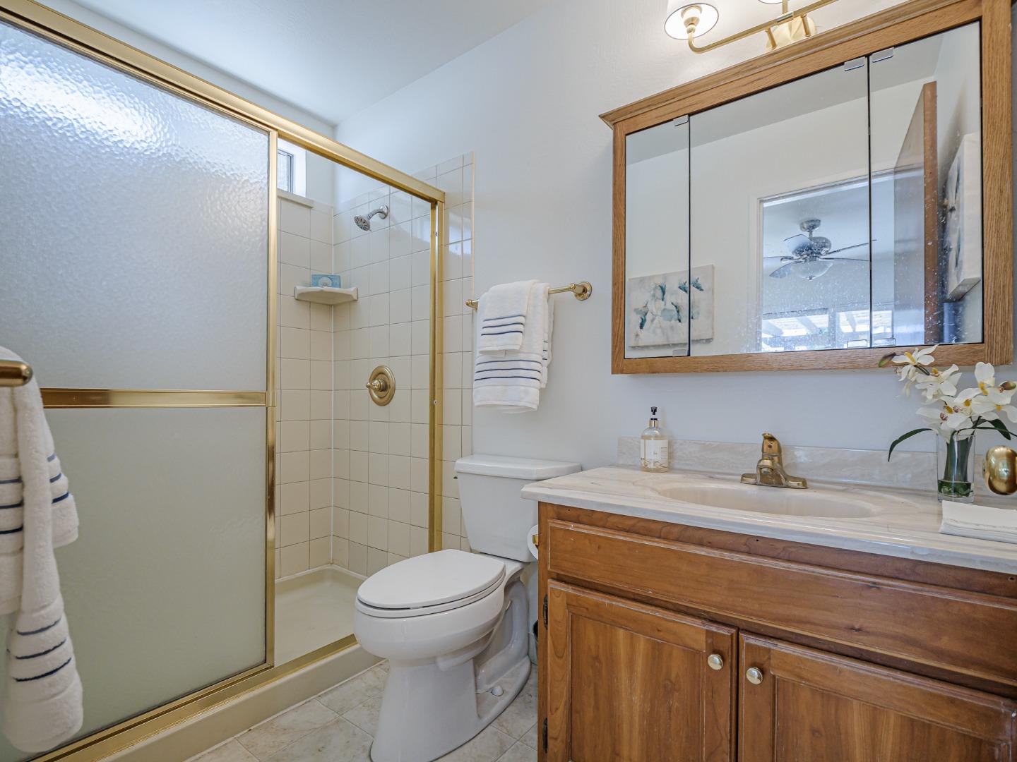 Detail Gallery Image 25 of 52 For 6055 Larchmont Ct, San Jose,  CA 95123 - 3 Beds | 2 Baths
