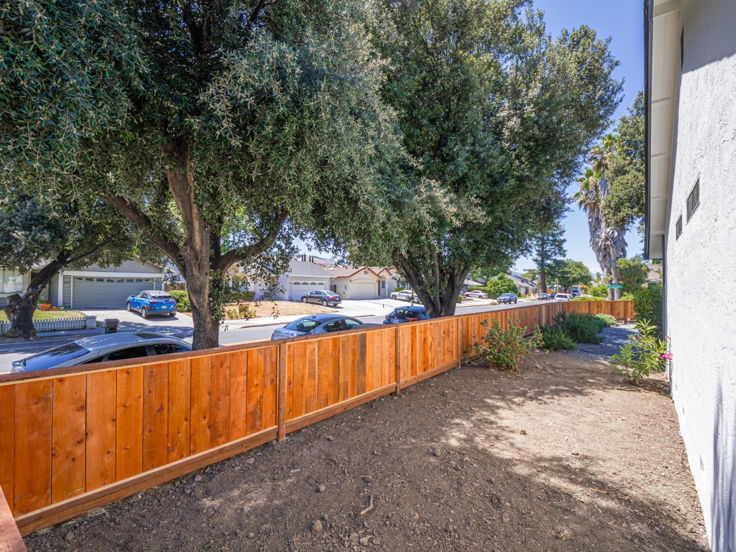 Detail Gallery Image 50 of 52 For 6055 Larchmont Ct, San Jose,  CA 95123 - 3 Beds | 2 Baths