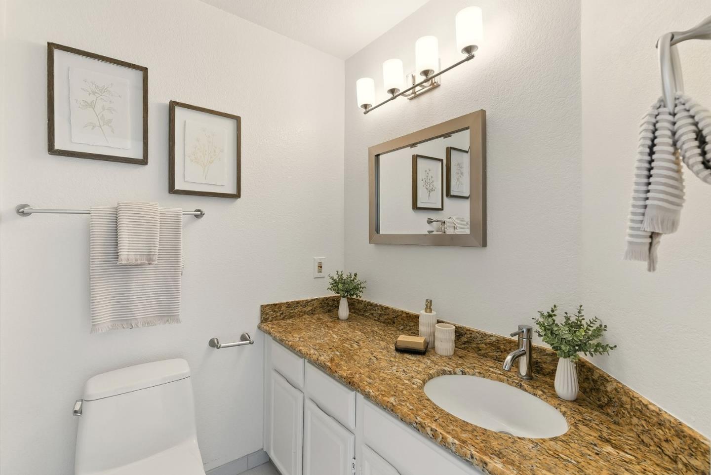 Detail Gallery Image 19 of 39 For 830 Portwalk Pl, Redwood City,  CA 94065 - 3 Beds | 2/1 Baths