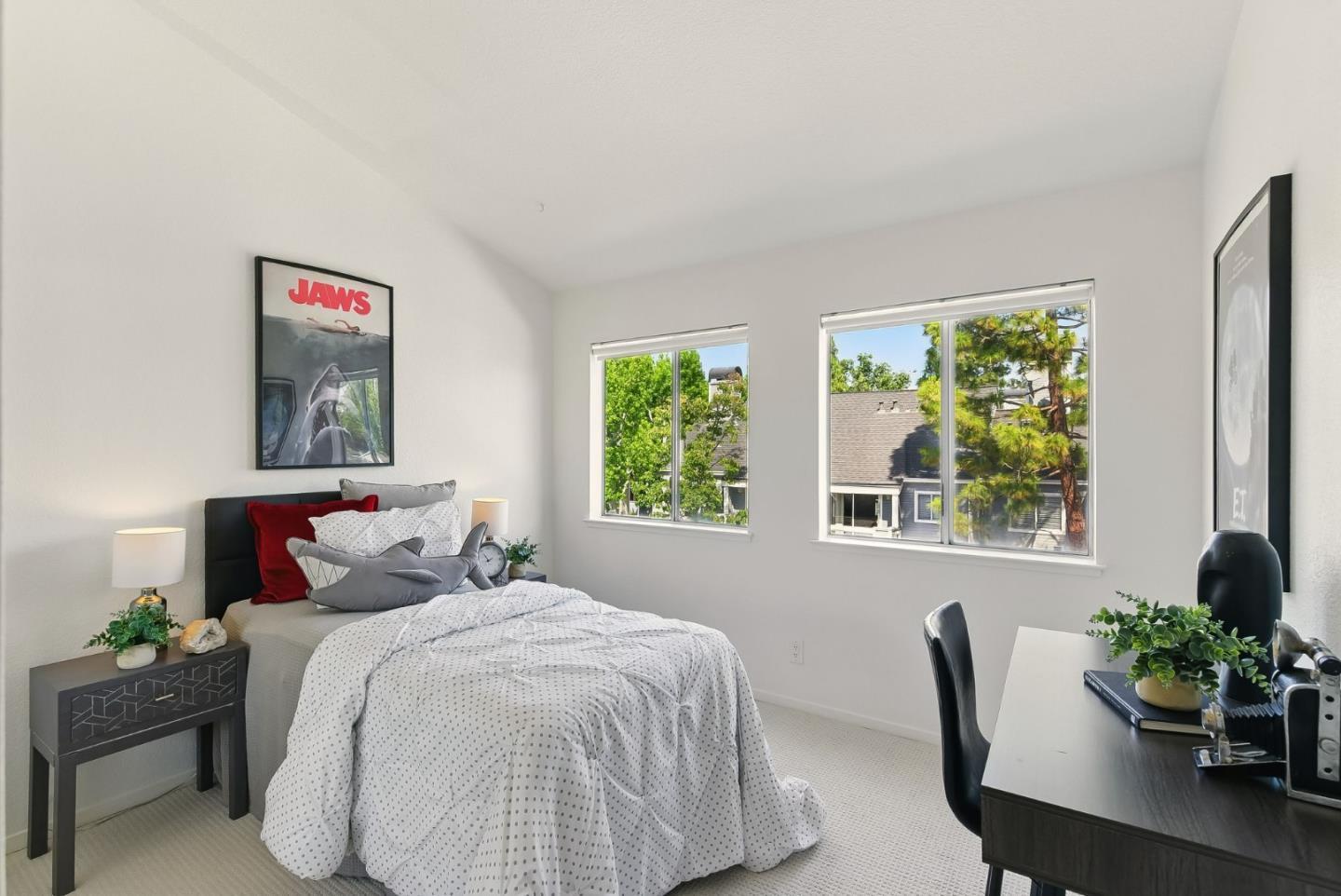 Detail Gallery Image 22 of 39 For 830 Portwalk Pl, Redwood City,  CA 94065 - 3 Beds | 2/1 Baths