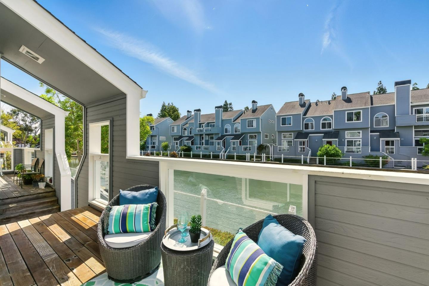 Detail Gallery Image 24 of 39 For 830 Portwalk Pl, Redwood City,  CA 94065 - 3 Beds | 2/1 Baths