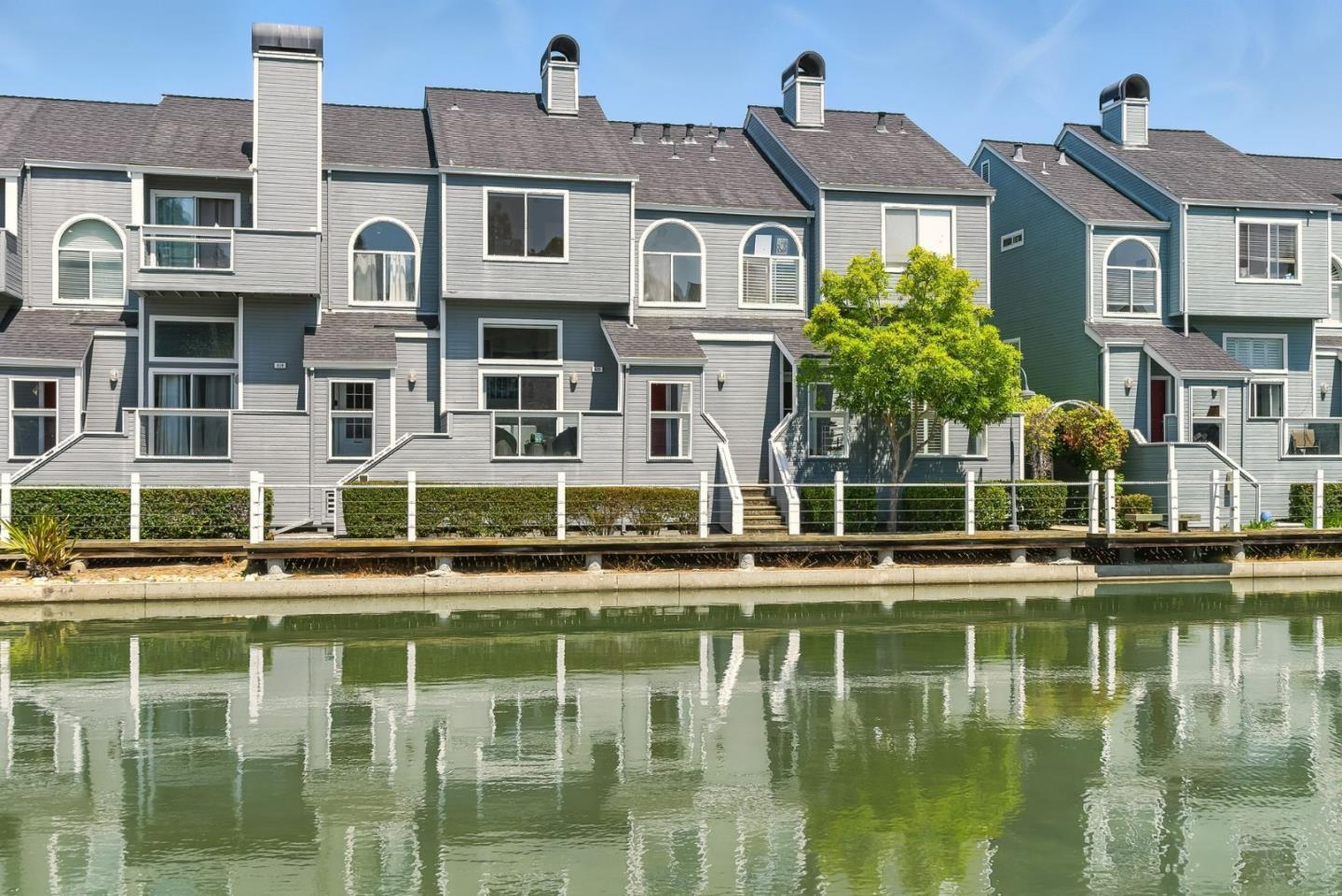 Detail Gallery Image 28 of 39 For 830 Portwalk Pl, Redwood City,  CA 94065 - 3 Beds | 2/1 Baths