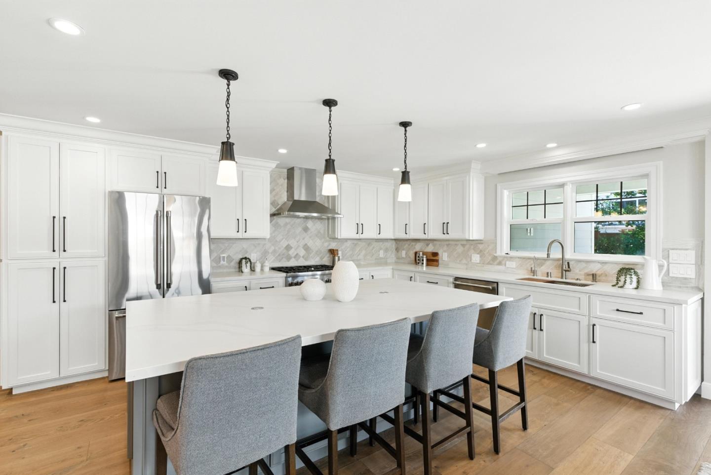 Detail Gallery Image 10 of 50 For 36 Wildwood Ave, San Carlos,  CA 94070 - 3 Beds | 2 Baths