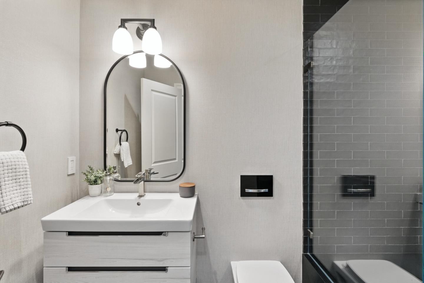 Detail Gallery Image 14 of 50 For 36 Wildwood Ave, San Carlos,  CA 94070 - 3 Beds | 2 Baths