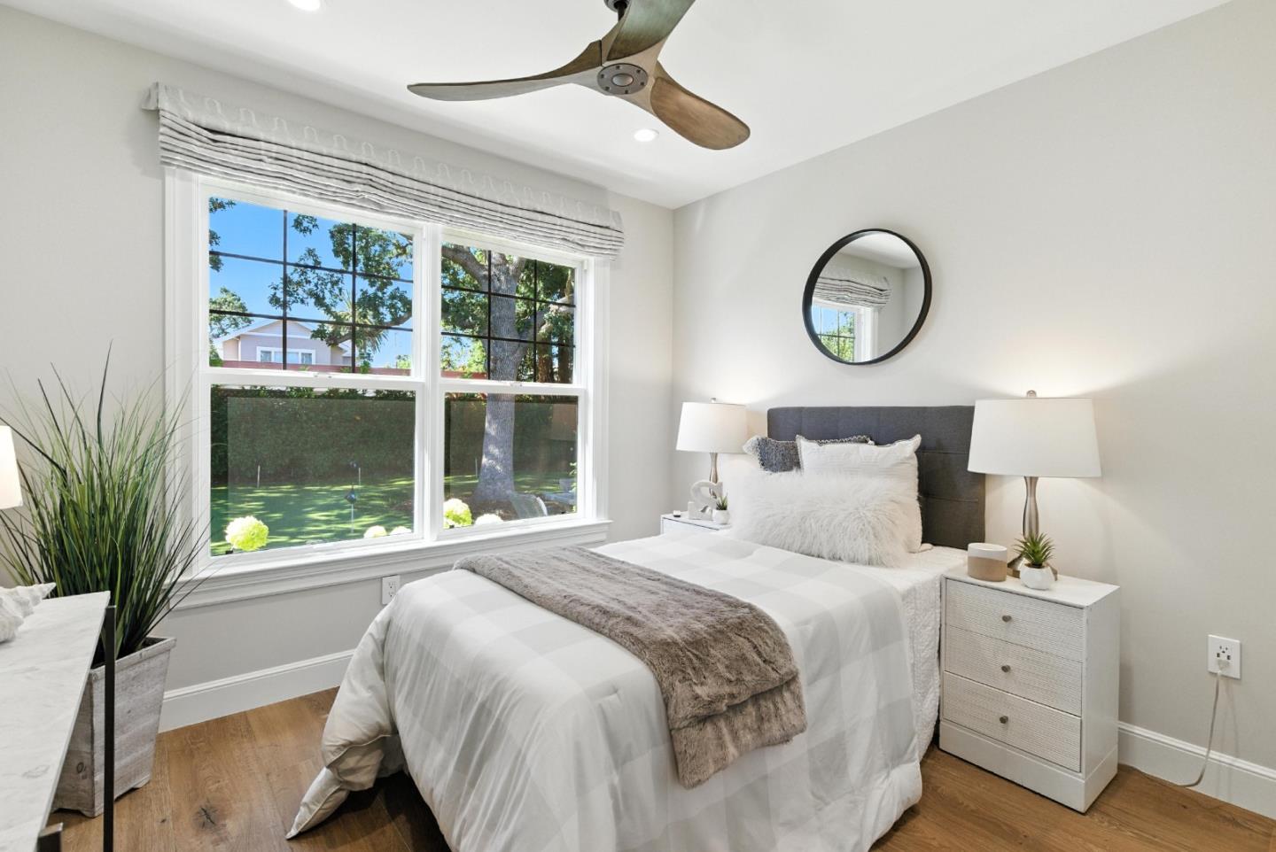 Detail Gallery Image 17 of 50 For 36 Wildwood Ave, San Carlos,  CA 94070 - 3 Beds | 2 Baths