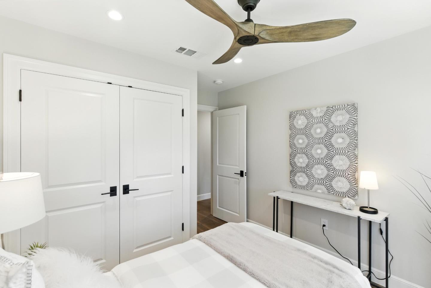 Detail Gallery Image 20 of 50 For 36 Wildwood Ave, San Carlos,  CA 94070 - 3 Beds | 2 Baths