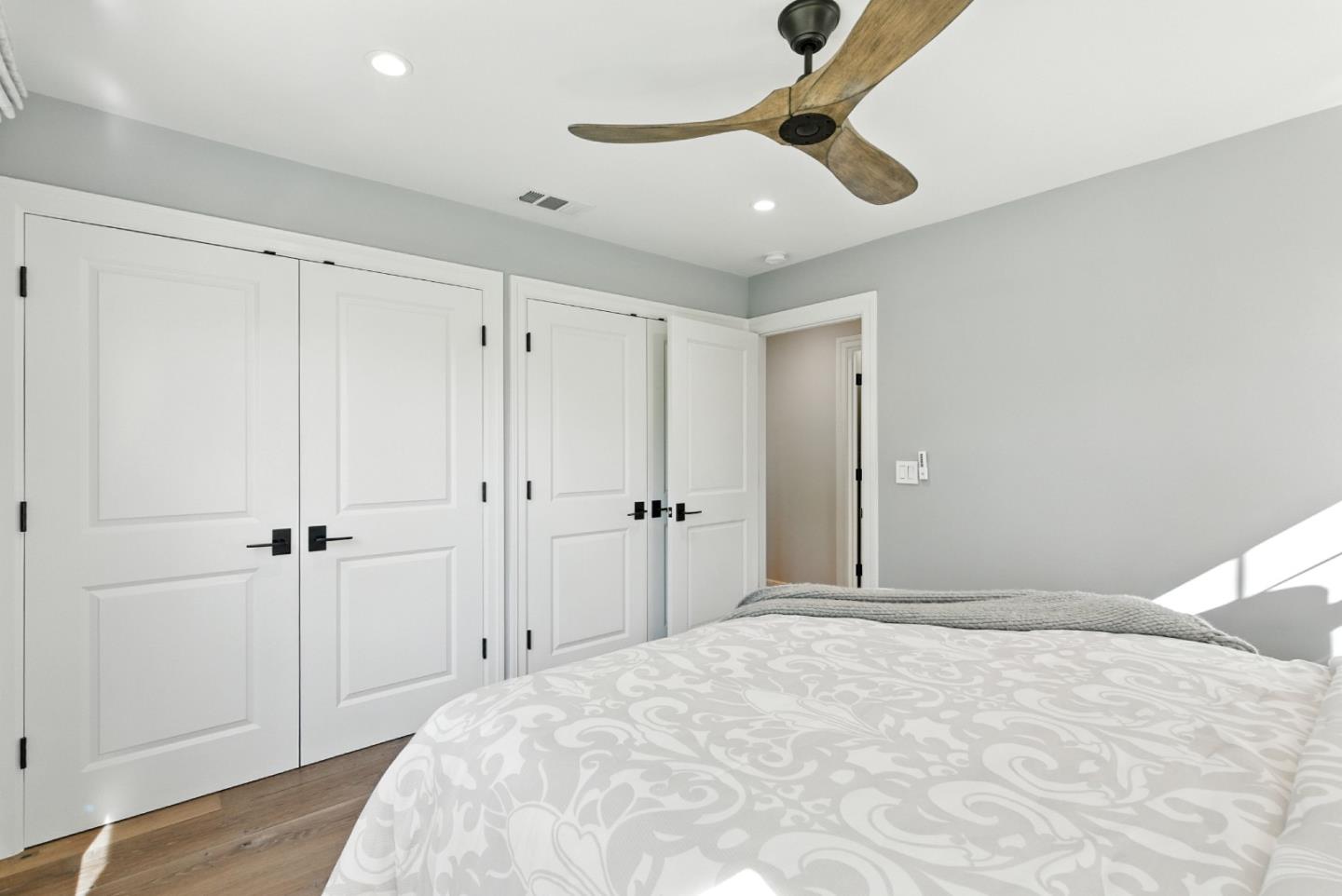 Detail Gallery Image 22 of 50 For 36 Wildwood Ave, San Carlos,  CA 94070 - 3 Beds | 2 Baths