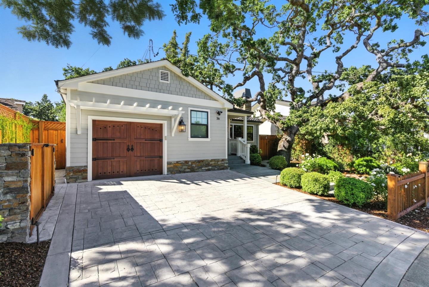 Detail Gallery Image 3 of 50 For 36 Wildwood Ave, San Carlos,  CA 94070 - 3 Beds | 2 Baths